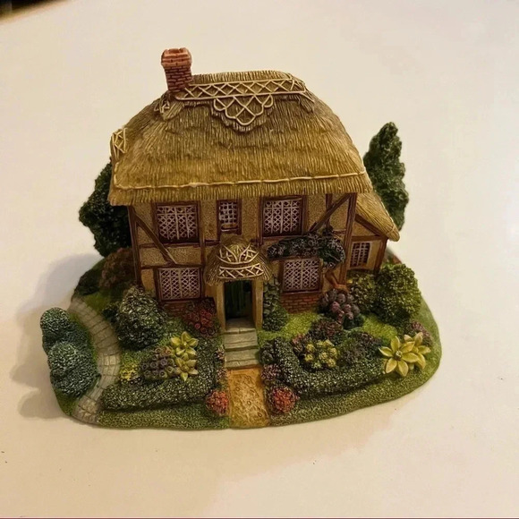 Leonardo Cottages Elm Cottage 2006 In Box - Picture 3 of 12